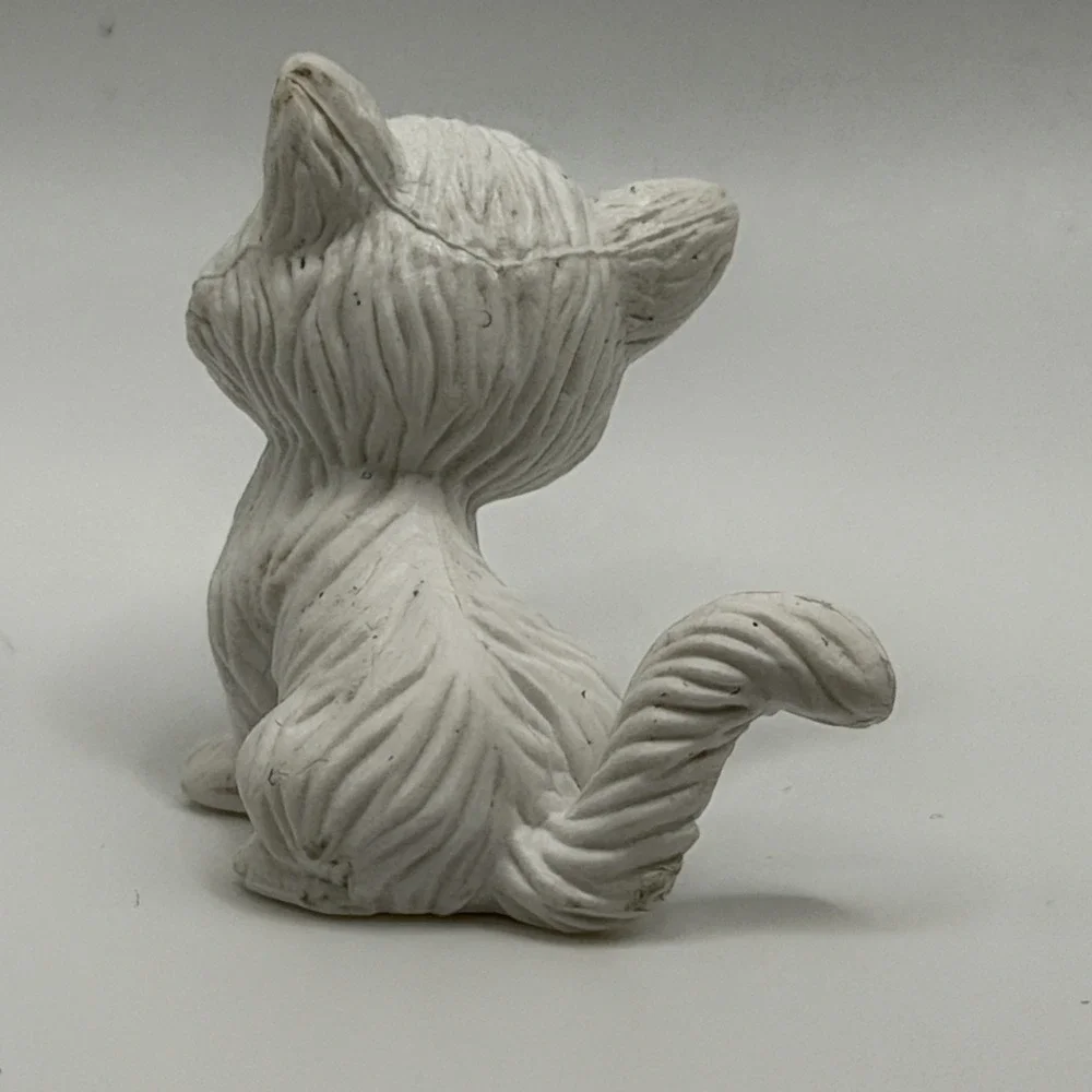 Barbie Pet Boutique Doll White Cat‎ Kitten